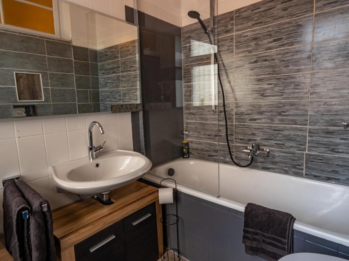 #214 Lux-Flat Im Herzen Von Neuss Mit Netflix & Prime Dış mekan fotoğraf